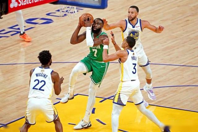 收获亚军，ESPN：梅西世界杯结束后直接返回阿根廷，回到罗萨里奥